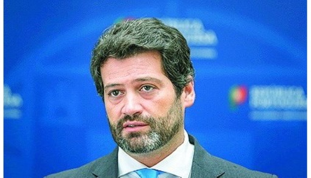 André Ventura suspende mandato