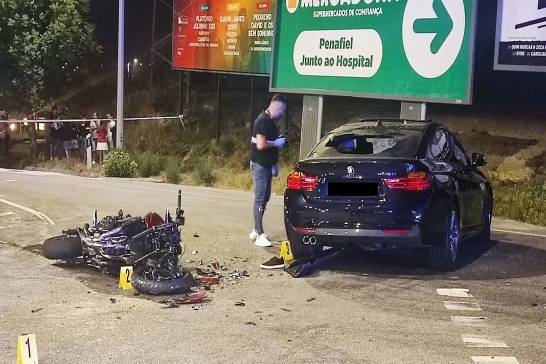 Motociclista morre após colisão com BMW